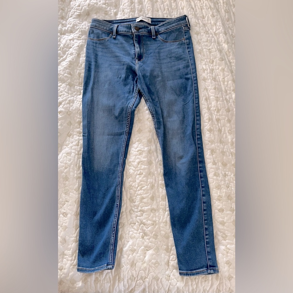 Abercrombie & Fitch Mid Rise Jean Leggings. Size 29/8 regular.